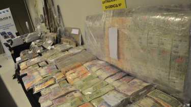 La Policía del Neuquén secuestró más de 10 millones de pesos por drogas en un megaoperativo. (Foto: Yamil Regules).
