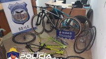 Imagen de Balboa, el campeón de canotaje, fue a la comisaría después del allanamiento