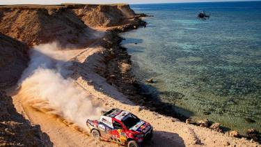 Al-Attiyah se salvó de la exclusión en el Dakar
