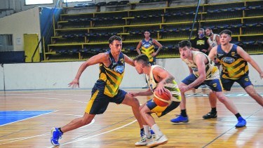 Con un plantel con siete jugadores de la casa, Atenas de Patagones se prepara de cara a la vuelta de la Liga Argentina.