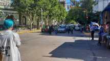 Imagen de Jubilados de ATEN siguen reclamando por el bono, hoy con un bocinazo