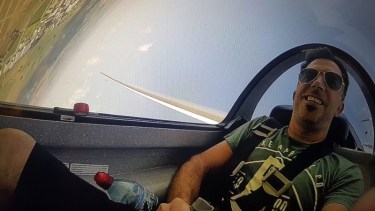 Calgaro era amante de la música y de la aviación, según definieron sus compañeros de banda.-