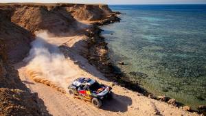 Peterhansel dio otro paso en busca del título en el Dakar