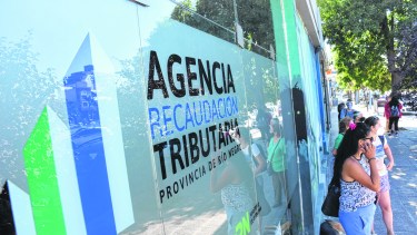 La Agencia de Recaudación mantendrá el pago anual adelantado, con quitas, hasta el 31  de marzo. Archivo