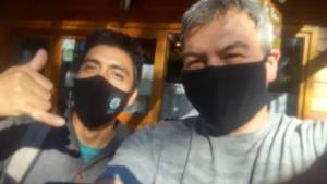 Vio que un turista perdió la billetera, lo buscó por San Martín y se la devolvió