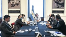 Imagen de El gobierno quiere controlar la negociación de precios y salarios