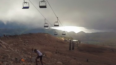 En el cerro catedral se corrieron 5 Km en un desnivel de 1.000 metros. Foto: Gentileza Club Andino