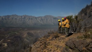 Crece la solidaridad y las colectas para los brigadistas de El Bolsón
