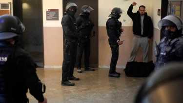 Detuvieron al rapero Pablo Hasel por criticar a la realeza. Foto: AP