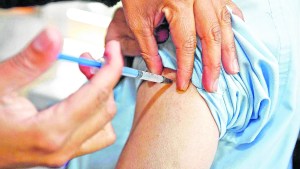 Vacunar a niños escolares es una prioridad para la salud