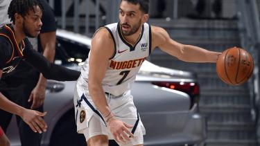 Campazzo sigue haciendo de las suyas y el entrenador le da protagonismo. 