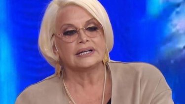 “La están despertando lentamente, es decir, están bajando la sedación del coma farmacológico", indicó el parte médico de hoy.