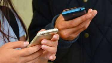 Congelarán los precios de celulares, televisores y otros electrodomésticos hasta octubre