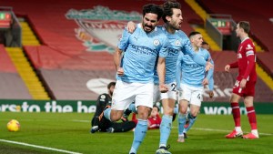 Manchester City goleó a Liverpool y se afianza en la cima de la Premier