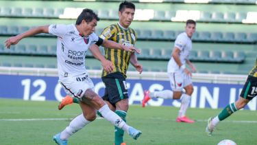 Gran partido del Pulga Rodríguez en la victoria del Sabalero.