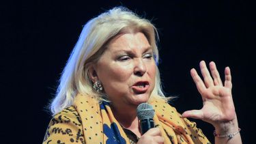 “El intento de vaciar al presidente de parte de un vicepresidente es un golpe de Estado", señaló Elisa Carrió. 