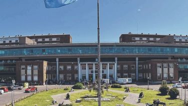 Hospital Nacional Posadas. El gobierno difundió la supuesta lista completa de funcionarios y aliados que recibieron la vacuna suministrada en y por el Hospital. 