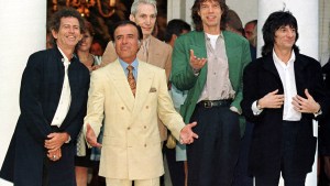 Menem y figuras internacionales: pizza con los Stones y al balcón con Madonna
