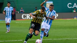 El grave error de Soto en el primer gol de la Copa de la Liga Profesional