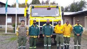Más de 60 brigadistas de Río Negro se sumaron a combatir los incendios en la Cordillera