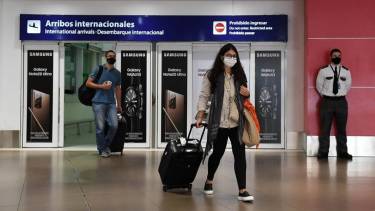 Detectaron que el 38% de quienes ingresan al país no cumple la cuarentena obligatoria.