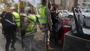 La paradoja de Chile: récord de vacunados y un 70% de la población confinada