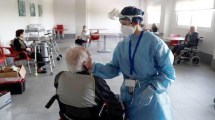 Imagen de Con hospitales saturados, París podría volver a un confinamiento