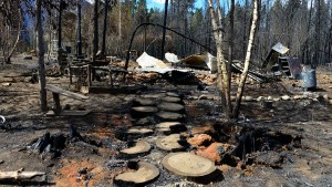 Peritos comenzaron la búsqueda de las causas de los incendios en la Cordillera