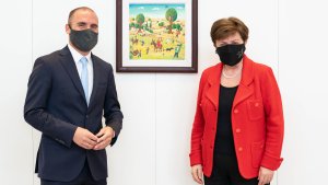 «Nuestro diálogo estrecho va a continuar» afirmó la directora del FMI tras la reunión con Guzmán