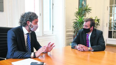 El jefe de Gabinete de la Nación, Santiago Cafiero recibe al Diputado Nacional por Río Negro, Martín Soria. Buenos Aires, martes 16 marzo de 2021.Foto: Pablo Duberti, prensa jefatura de gabinete.