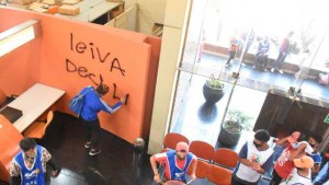 Editorial del diario La Nación por el ataque a Río Negro: «Basta de violencia»