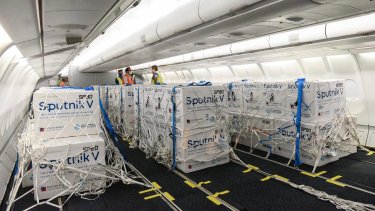 Llegaron días atrás 800 mil dosis de la vacuna Sputnik V desde Moscú.