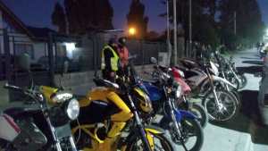 Secuestran 21 autos y motos en un control de tránsito en Bariloche