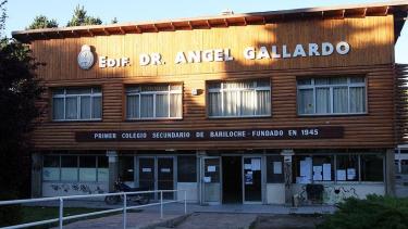 En el predio donde construyen un Salón de Usos Múltiples encontraron unos 100 restos óseos. Foto: archivo