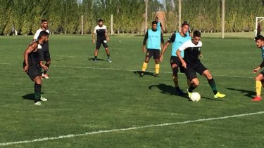 Cipo igualó con Olimpo en Bahía Blanca. (Foto: Club Cipolletti)