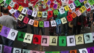 Lanzan una campaña para la búsqueda de nietos y nietas de desaparecidos en el exterior