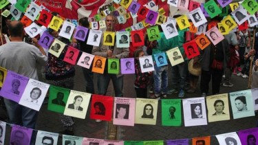 Cancillería lanza una campaña internacional para la búsqueda de nietos y nietas en el exterior.