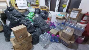 En pocas horas se juntaron elementos para donar a familias afectadas por los incendios. (Foto gentileza)