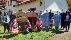 Ancianos sufren en un hogar de La Angostura: hace dos años que piden un techo