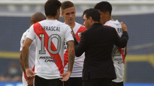 Gallardo habló de la línea de 5 de Boca y de la ausencia de Cardona