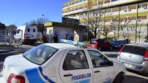 Policía rionegrino detenido por intentar matar a su pareja en Regina