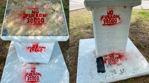 En el día de la Memoria aparecieron pintadas en el Paseo de las Abuelas de Plaza de Mayo de Neuquén