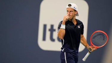 El Peque hizo un gran partido ante Mannarino y pasó de ronda en Miami. 
