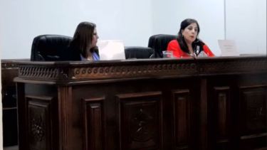 Laura Pizzipaulo (a la derecha), fiscal del caso de Zapala.
