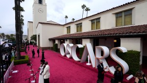 Premios Oscars: el brillo de la alfombra roja para opacar a la pandemia