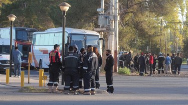 La protesta del personal de salud paralizó totalmente la actividad petrolera de Neuquén. (Foto: Oscar Livera)