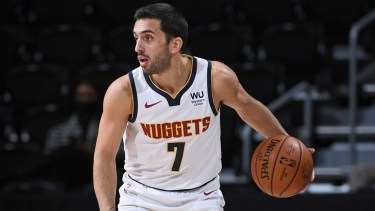 Campazzo hizo su aporte en la victoria de Denver