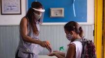 Imagen de Piden suspensión de clases presenciales en distritos con suba exponencial de casos