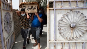 Tragedia en Irak: 80 muertos tras un incendio en un hospital de Bagdad con decenas de pacientes covid
