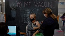 Imagen de La segunda ola en Bariloche motiva análisis de Carreras y reclamos de restricciones